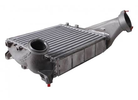 Radiatore intercooler Sinistro. Porsche 955 Cayenne turbo S - 95511080341