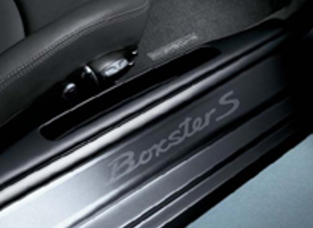 Seitenschwellerleisten in Edelstahl mit Logo. Porsche 987 Boxster - 98755198002, 98755198003, 98755198015, 98755198014