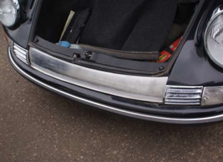 Backdate front bumper filler. Porsche 911 74-89 / 964