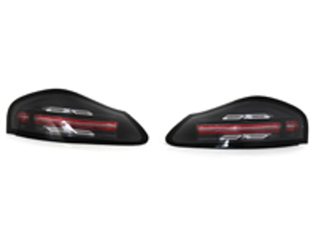 带 LED 的 718 风格后部指示器单元。保时捷 986 Boxster