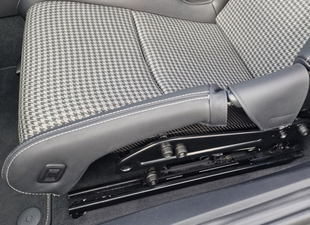 Side bolster protector covers. Porsche 918 fixed carbon bucket seats - 9GT881805A8YR, 9GT881805ABI0, 9GT881805AOG4, 9GT881805ALG0, 9GT881805AQL0, 9GT881806A8YR, 9GT881806ABI0, 9GT881806AOG4, 9GT881806ALG0, 9GT881806AQL0