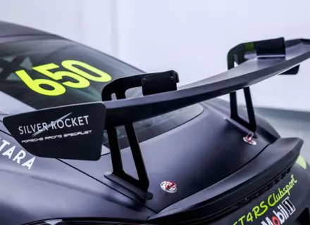 Ensemble de rehausseurs de col de cygne d'aile arrière 3 pouces en alliage d'aluminium 2017. Porsche 981 GT4 / 718 GT4 - 98151268100, 98151268182, 98151268200, 98151268282 - SRRISERAL