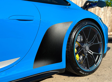 Protectores de bajos MagnaFin WrapFin estilo "aleta de tiburón". Porsche 992 / S / GTS / GT3 - 992809691, 992809692, 992809691B, 992809692B, 992044870, 992044871 - WF992C