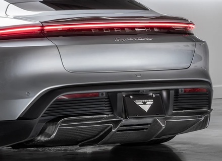 Rear bumper lower diffuser in carbon fibre. Porsche Taycan turbo / turbo S