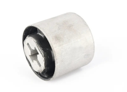 Front differential mounting bush FRONT. Porsche 958 Cayenne - 95834933780