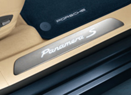 Side Sills Trims Aluminim Illuminated. Porsche Panamera >>2011 - 97004480027, 97004480028, 97004480029, 97004480025, 97004480026