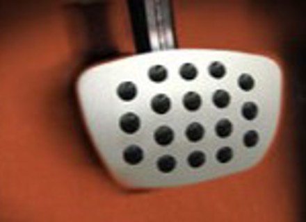 Rennline Bremspedal aus Aluminium. Gummi Griff. UNIVERSAL - P60