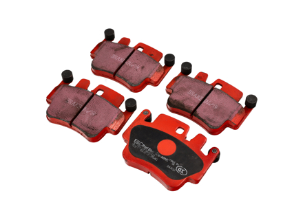 EBC RED Remblokken 'Road' Voorzijde. Porsche 996 / 997 / 986 / 987 Boxster / 987 Cayman - 99635294903, 99735193904, 2330, 99635294902, 99735193905, 99735193907, 99635294904 - DP31514C, E2405, T5104