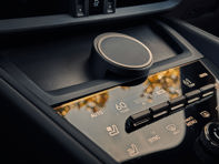 Wireless phone Charger with MagSafe for Porsche Macan Electric