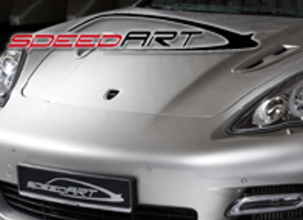 前引擎盖出风口 PS9 SpeedART。保时捷 Panamera