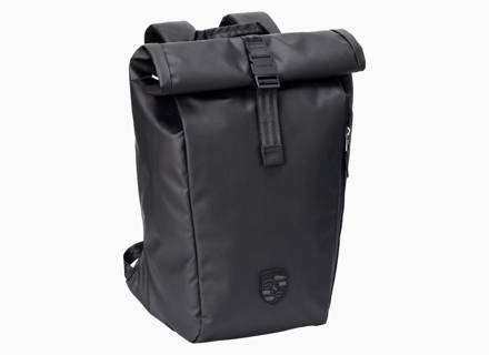 带“Speedster”徽标的黑色背包