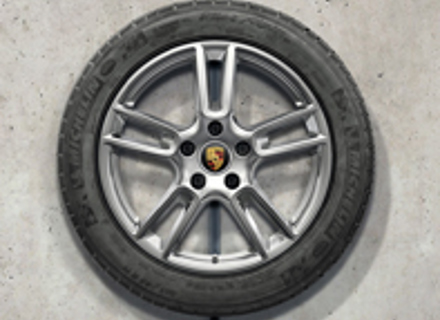Cerchi in lega da 19' Panamera (971) e pneumatici invernali originali Porsche - 971044601A