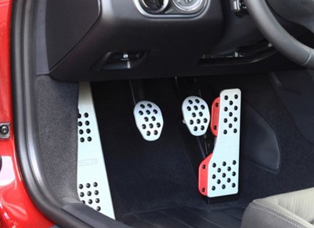 Rennline aluminium 4-delige pedaalset met rubberen grip. Porsche 991/981 - P71.60.101, P7160101