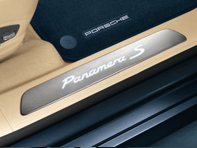 Side sills trims Aluminim Illuminated. Porsche Panamera 2012>> - 97004480230, 97004480231, 97004480232, 97004480233, 97004480234 Side sills trims Aluminim Illuminated. Porsche Panamera 2012>> - 97004480230, 97004480231, 97004480232, 97004480233, 97004480234