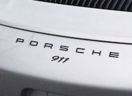 'PORSCHE 911' Schwarzes Heck-Emblem für Porsche 991.2 - 99104480381041