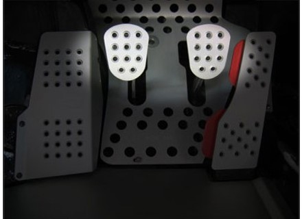 Rennline Aluminium Clutch/brake pedal 2 piece. Perforated. UNIVERSAL - P21, P4625