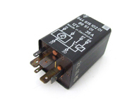 Seat belt / rear window heating relay. Porsche 944 85>> - 94461510201 Seat belt / rear window heating relay. Porsche 944 85>> - 94461510201
