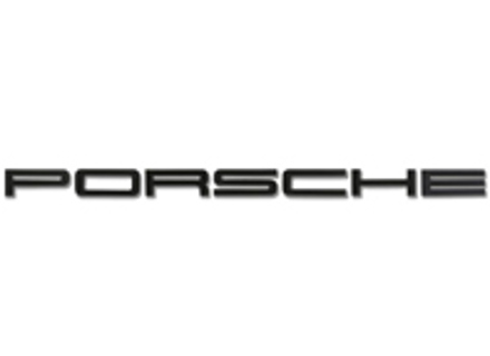 Emblema 'PORSCHE' sul cofano del ponte, in nero. Porsche 911 1972-73 - 91155903100 Emblema 'PORSCHE' sul cofano del ponte, in nero. Porsche 911 1972-73 - 91155903100