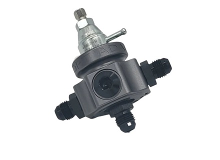 带 JIC / AN 配件的可调燃油压力调节器，2.0 至 5.0 bar。保时捷 911 电喷升级 - AMS9050022