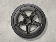 Ensemble jantes et pneus d'été Mission E de 21 pouces, peints en Turbonite. Porsche Taycan Turbo (MK2) 2024>> - 9J1073663KC - 9J1073663KC Ensemble jantes et pneus d'été Mission E de 21 pouces, peints en Turbonite. Porsche Taycan Turbo (MK2) 2024>> - 9J1073663KC - 9J1073663KC