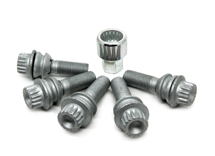 Locking wheel bolt Kit. Porsche Cayenne 955 - 95536105701