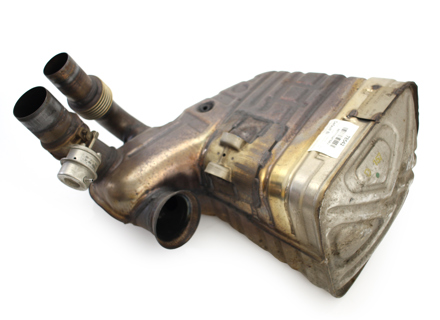 二手左前消音器。保时捷 997.2 GT3 / 991.1 GT3 3.8L - 99711104784