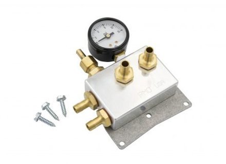 带倒钩软管接头的燃油压力控制装置。保时捷 911 - PM-O403-0