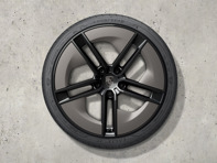 Ensemble de jantes et pneus d'été au design exclusif Taycan de 21 pouces, peints en noir (finition brillante) avec Aeroblades peints en Turbonite. Porsche Taycan Turbo (MK2) 2024>> - 9J1073663TC - 9J1073663TC Ensemble de jantes et pneus d'été au design exclusif Taycan de 21 pouces, peints en noir (finition brillante) avec Aeroblades peints en Turbonite. Porsche Taycan Turbo (MK2) 2024>> - 9J1073663TC - 9J1073663TC