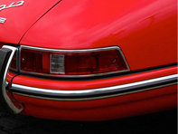 Caoutchouc et moulure de coin de pare-chocs arrière étroits. Porsche 911 1969-73 - 90150504300, 90150504302 - 911287, 1684400406, 9455 Caoutchouc et moulure de coin de pare-chocs arrière étroits. Porsche 911 1969-73 - 90150504300, 90150504302 - 911287, 1684400406, 9455