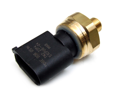 Capteur de pression de carburant. Porsche 958 Cayenne hybride / Panamera hybride - 95860622110, 06E906051K, 06E906051E