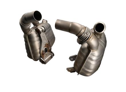 Silencieux d'échappement sport de type d'origine (lot de 2) homologué TÜV/CEE* pour Porsche 996 Carrera 3.4L/3.6L 1998-2005 - Occasion (unité de démonstration) - 99611112155, 99611112156, 99611112157, 99611112170, 99611113154, 99611113176, 99611112256, 99611112257, 99611112270, 99611113254, 99611113276, 99611113157, 99611113168, 99611113177, 99611198503, 99611198504, 99611113163, 99611113170, 99611113179, 99611198502, 99611198505, 00004420019, 00004420021 - 1620602210, 96.330S