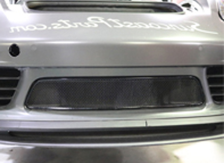 Rete metallica della griglia centrale del paraurti anteriore. Porsche 718 Boxster e Cayman