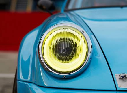 带黄色反射器和凹槽透镜的 LED 头灯组（RHD）。保时捷 911 / 964 - 91163111202, 91163102300, 91163111200