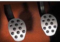 Rennline Aluminium Clutch/brake pedal 2 piece. Rubber Grip. UNIVERSAL - P60 Rennline Aluminium Clutch/brake pedal 2 piece. Rubber Grip. UNIVERSAL - P60