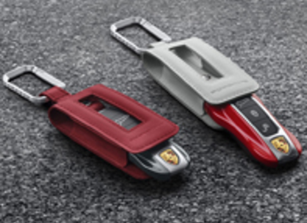 Porta llaves en piel. Porsche 971 Panamera 2017>> / Cayenne (9YA) 2018>> / 992 2020>> / Taycan 2020>> - 9710440036G0, 9710440038M8, 9710440038YR, 971044003OK6, 9710440039H6, 971044003OG6, 971044003OL8, 971044003ON1, 971044003OT2, 971044003PL1, 971044003OT5