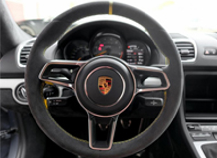 Steering wheel Black Alcantara / Racing Yellow. Porsche Cayman GT4 - 9P1419091DQRAL, 9P1419091AHRAL