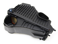 Air cleaner housing complete with panel filter. Porsche 955 / 957 Cayenne V6 - 95511002130 Air cleaner housing complete with panel filter. Porsche 955 / 957 Cayenne V6 - 95511002130