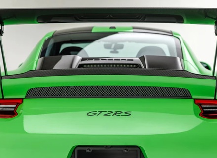 Rear decklid spoiler in high gloss carbon fibre. Porsche 991.2 GT2 RS