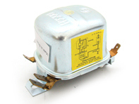 Regulador de voltaje para alternador de 420W. Porsche 912 >>1968 - 61660321200