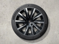 Ensemble jantes et pneus été Taycan Tequipment Design de 20 pouces, peints en noir (finition brillante). Porsche Taycan (MK2) 2024>> - 9J1073663HH - 9J1073663HH Ensemble jantes et pneus été Taycan Tequipment Design de 20 pouces, peints en noir (finition brillante). Porsche Taycan (MK2) 2024>> - 9J1073663HH - 9J1073663HH