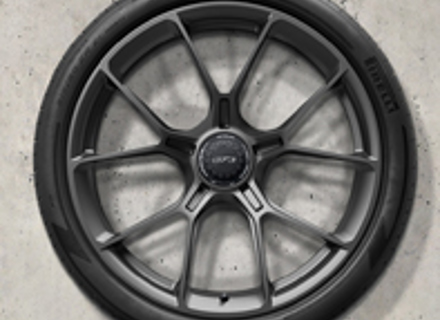 20-/21-inch 992 (911) GT3 alloy wheel set in Dark Silver. Original Porsche - 992044680CB