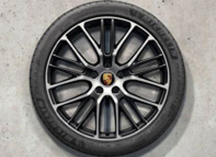 21' Panamera (971) Exclusive Design Sport in zwart hoogglans Lichtmetalen velgen & winterbanden Origineel Porsche - 971044630S