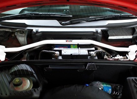 前支撑架。保时捷 987 Boxster - Ultra Racing - TW21860, TW2-1860