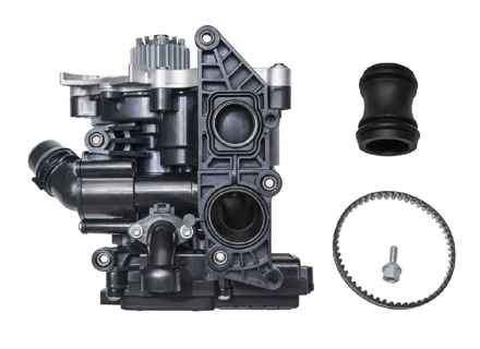 Pompe à eau avec raccord de thermostat et courroie d'entraînement. Porsche 95B Macan 2.0L - 95812101200, 95812111100, 95812111110, 95812111111, PAC121111A, PAC121111C, PAC121111B, PAC121012B, 95812160500, 95812113100 - K11235/1C