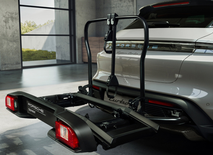 Achter fietsendrager. Porsche Taycan Cross Turismo/Sport Turismo - 9J0813601, 9J104480120