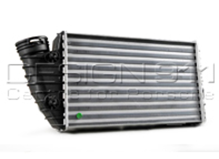 Intercooler del radiatore, destro. Porsche 997 Gen1 Turbo - 99711064000, 8ML376783561, 99711063900 Intercooler del radiatore, destro. Porsche 997 Gen1 Turbo - 99711064000, 8ML376783561, 99711063900