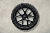 20'/21' 911 GT3 RS Magnesium in Black (satin-gloss) alloy wheels set without tyres. Original Porsche - 992044681CL