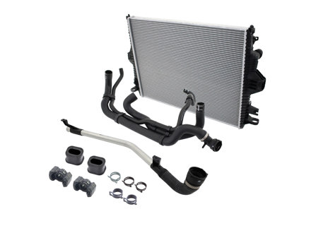 Circuit de refroidissement avec durites, partie centrale. Porsche 958 Cayenne 3.6L 2011-2018 - 95810613210, 95810640211, 95810640111