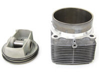Engine piston. Porsche 964 Turbo - 96410391724 Engine piston. Porsche 964 Turbo - 96410391724