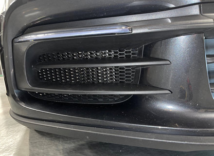 Front bumper radiator wire mesh kit. Porsche 971 Panamera /  S / 4S